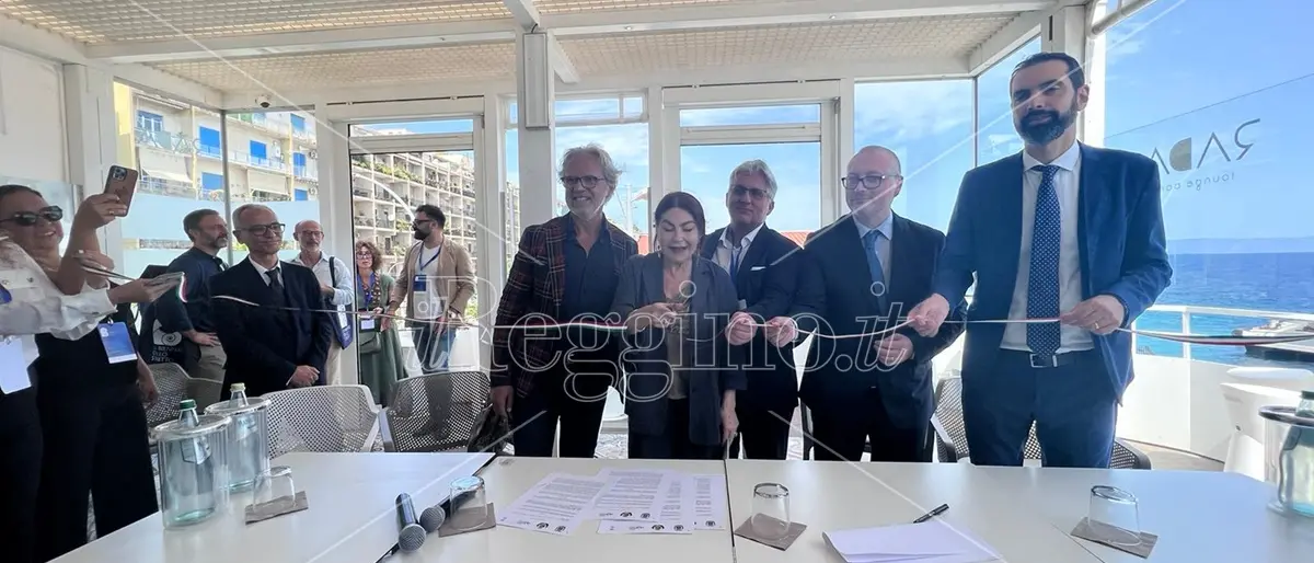 Biennale dello Stretto, Reggio e Messina unite nel segno della cultura e dello sviluppo