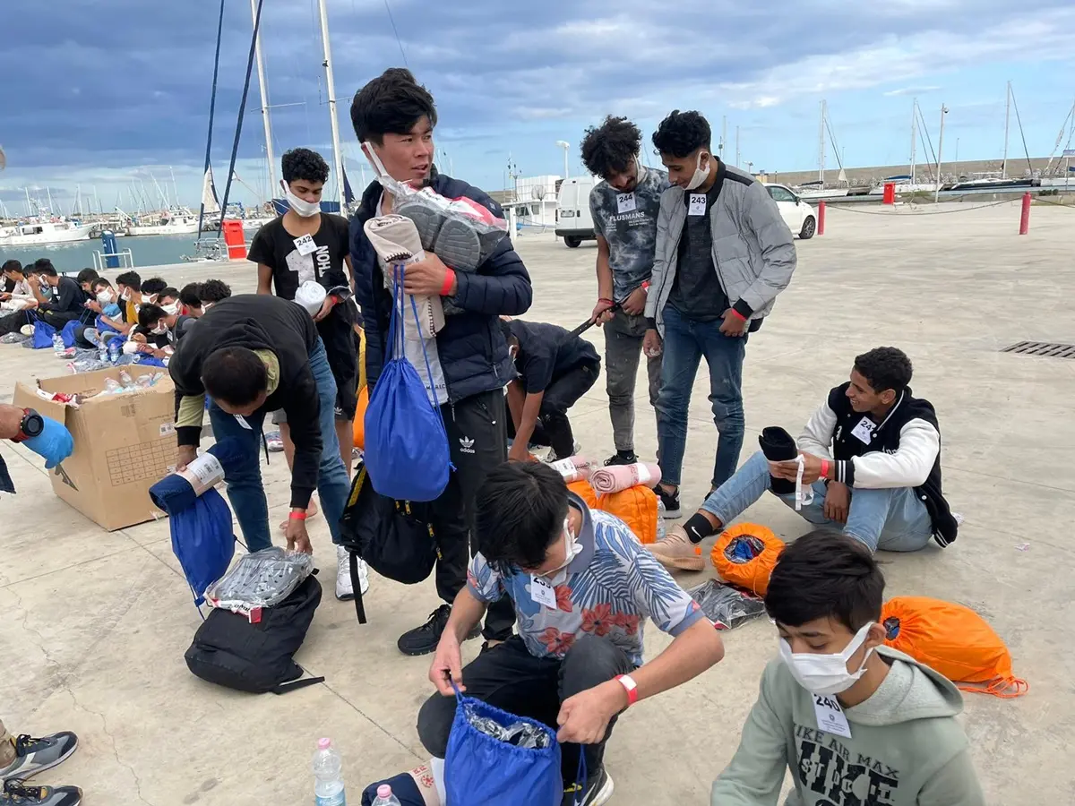 Migranti, nel pomeriggio altri 65 sono giunti a Roccella Jonica