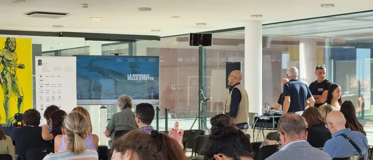 Museo di Reggio, la Biennale dello Stretto abbraccia i Bronzi di Riace - VIDEO