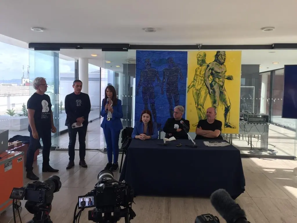 Reggio, la Biennale dello Stretto in visita al museo