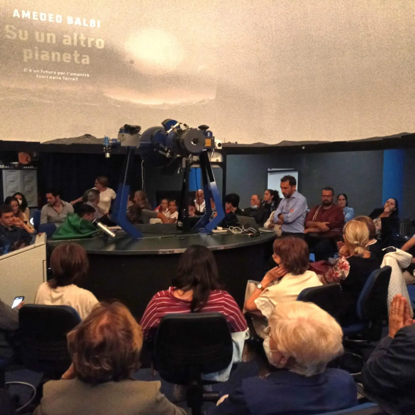 Reggio, a “Cosmos” la scienza si interroga sulle migrazioni interplanetarie