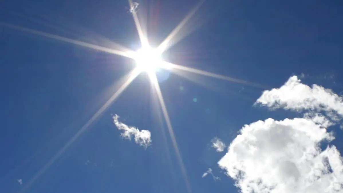 Meteo a Reggio, oggi bel tempo con venti moderati e afa