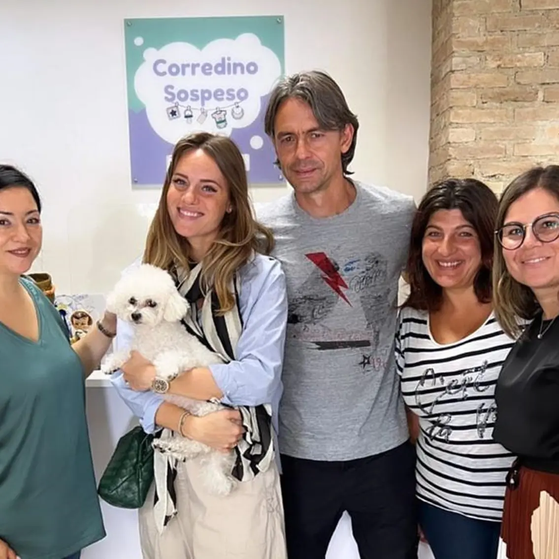 Reggio, la fidanzata di Inzaghi dona gli abiti del piccolo Edo