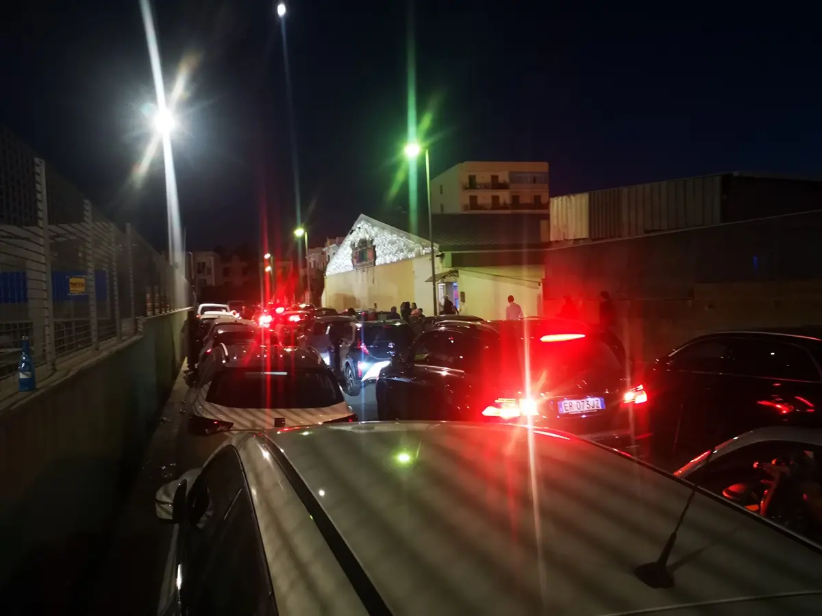 Reggio, residenti su viale Laboccetta stremati da traffico e ingorghi