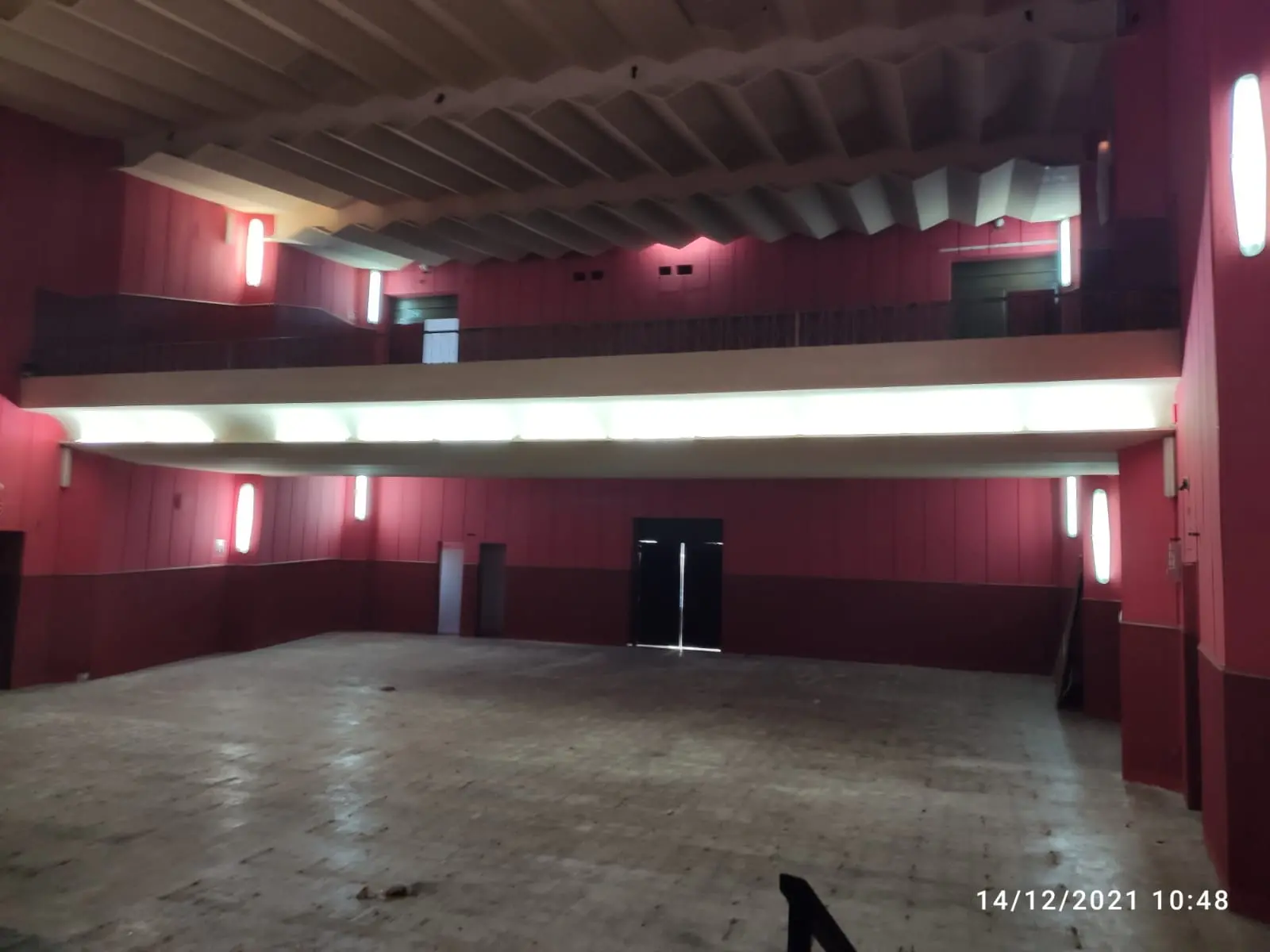 Gioiosa Jonica, la storia del Teatro che rischia di trasformarsi in un magazzino
