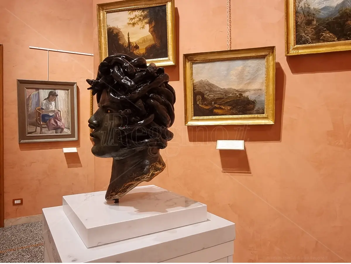 Pinacoteca di Reggio, chiude la mostra \"Rara avis\" di Antonio Affidato - VIDEO