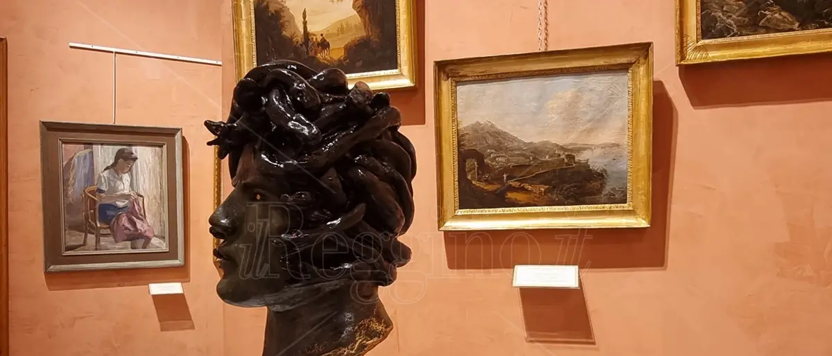 Pinacoteca di Reggio, chiude la mostra \"Rara avis\" di Antonio Affidato - VIDEO