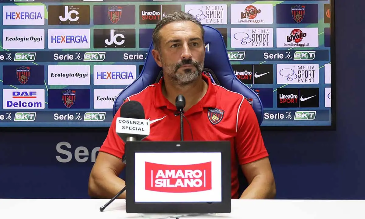 Reggina-Cosenza, Dionigi: «Partita speciale, sarà bello viverla»