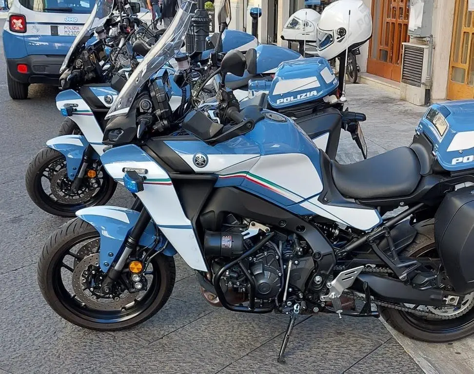 Reggio, beccati con la cannabis in auto: arrestati dalla Polizia due pregiudicati