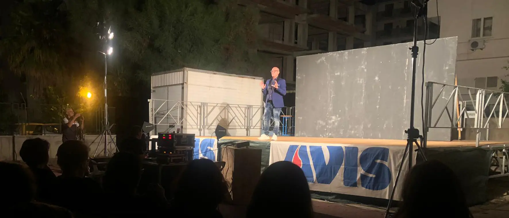 A Rosario Valanidi spettacolo con gli artisti di strada del progetto “New Theatre training”