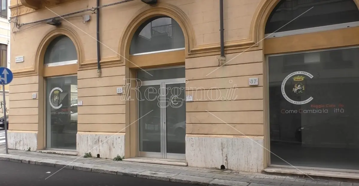 Reggio, chiuso l’Urban center: da spazio comune a luogo fantasma