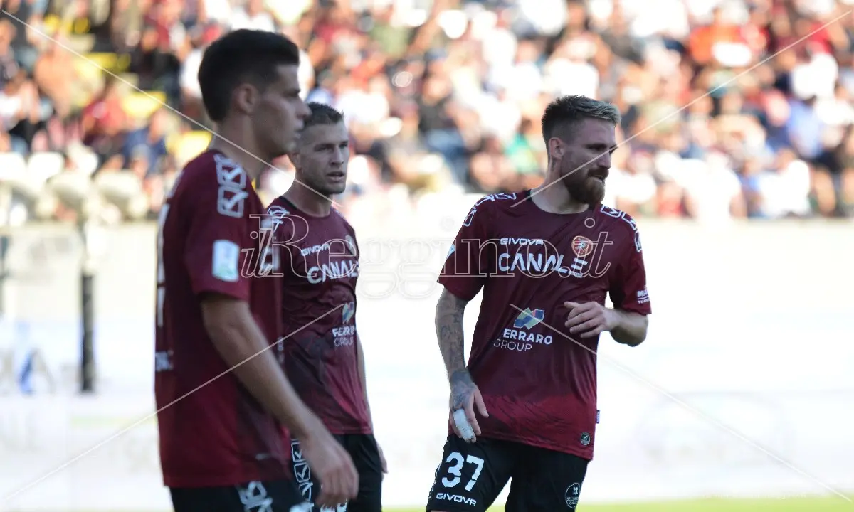 Reggina-Perugia, i convocati: rientra Sgarbi negli umbri, out Santander