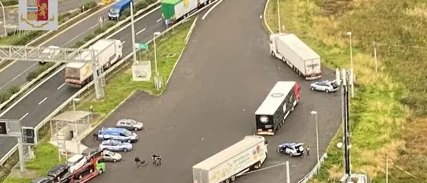 Controlli su autobus e mezzi pesanti, sanzioni anche in Calabria