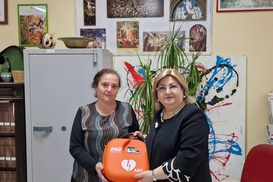 Locri, il Comitato Fortugno dona un defibrillatore al liceo \"Mazzini\"