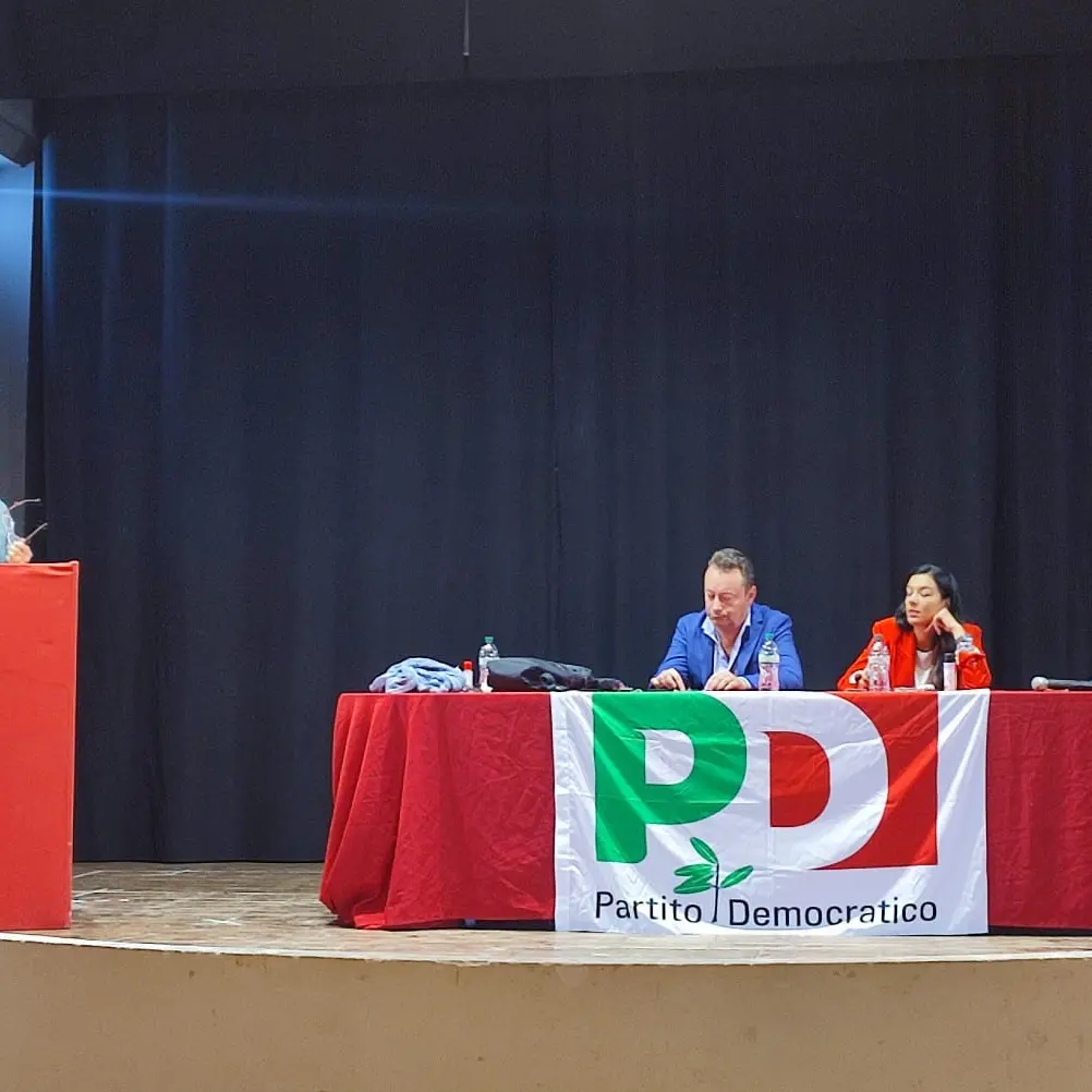Il Pd riparte dal laboratorio Reggio: non un nuovo partito ma una comunità in ascolto