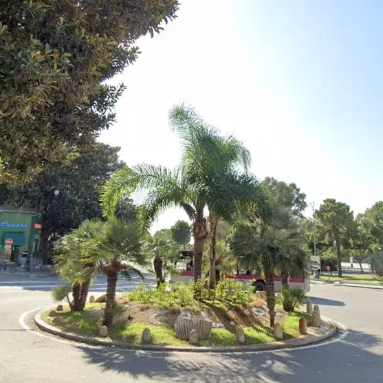 Reggio, bocciate le 8 proposte per il monumento identitario