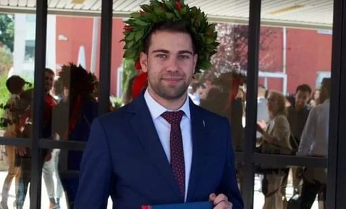 Reggio Calabria, si laurea a 10 anni dal trapianto di cuore: «Grazie ai medici che mi salvarono»