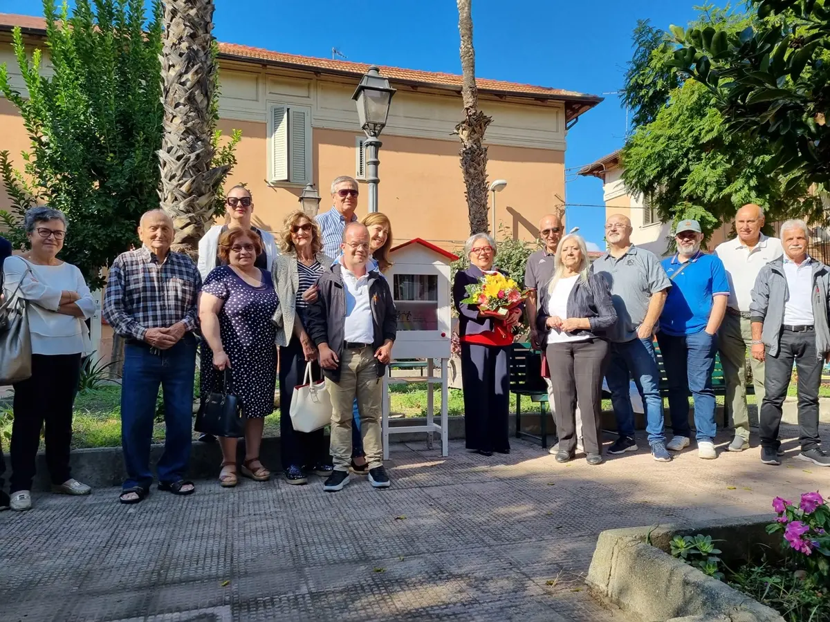 Reggio, la biblioteca solidale Ail nella piazzetta rione Ferrovieri Pescatori