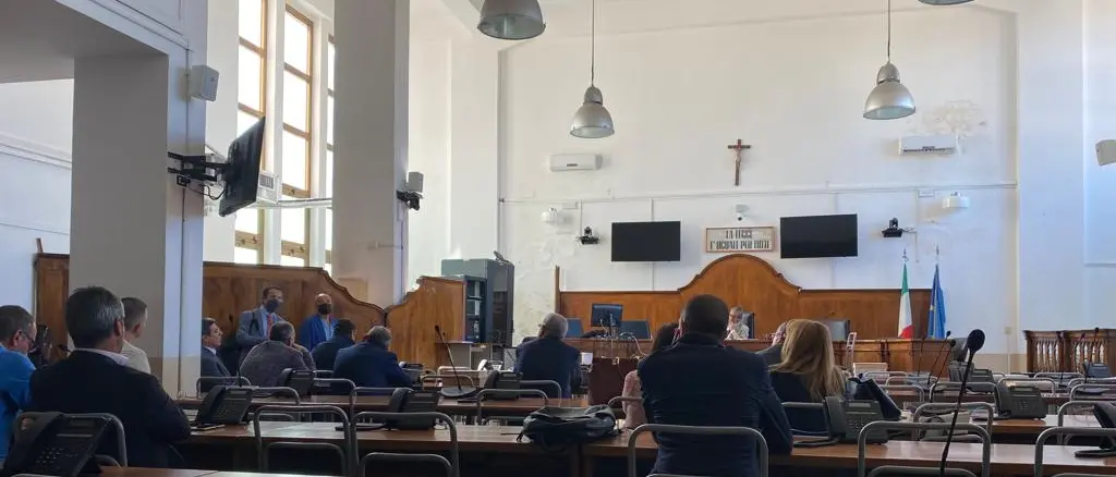 Caso Roma, 16 giudici in quindici udienze: penalisti in protesta anche a Locri