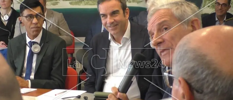 Aggressione Agostinelli, la solidarietà di Occhiuto e della Giunta: «Respingiamo intimidazioni»