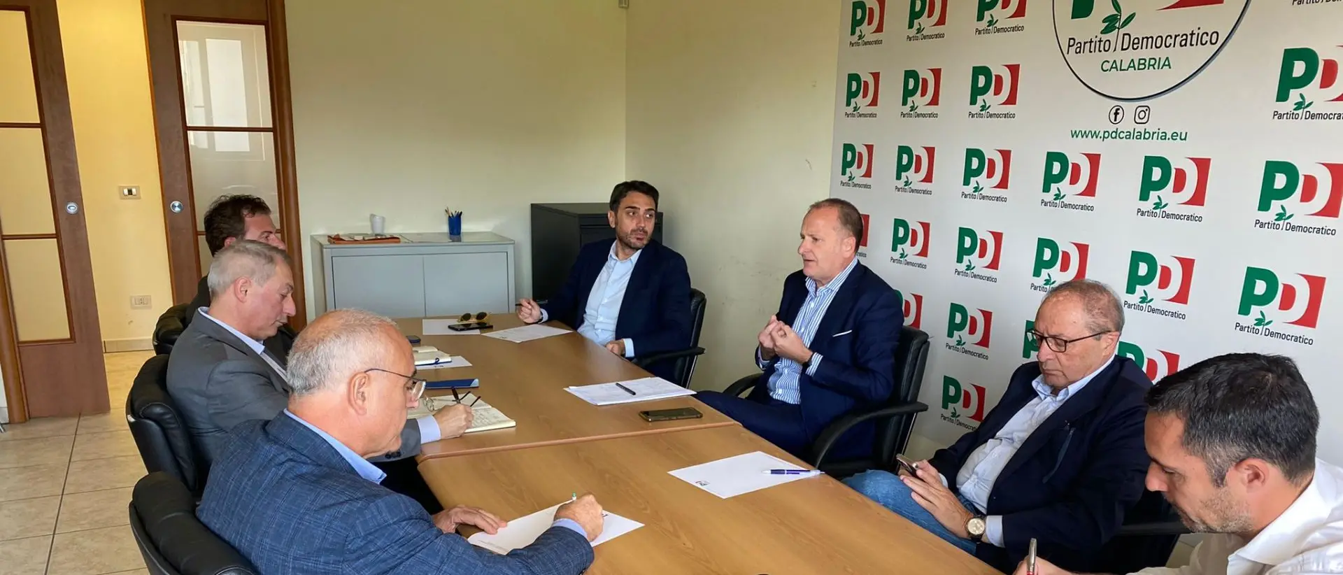 Regione, il Pd incontra Cgil, Cisl e Uil: «Risposte arrivano solo con la concertazione»