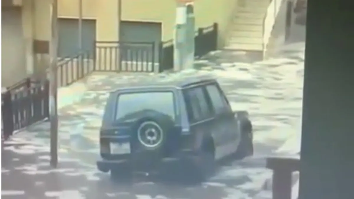 Maltempo a Sant'Eufemia d'Aspromonte, strade come fiumi in piena - VIDEO