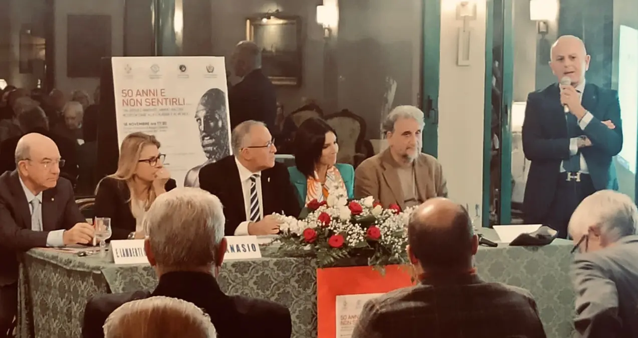 Bronzi di Riace, al circolo di società il convegno: \"50 anni e non sentirli”