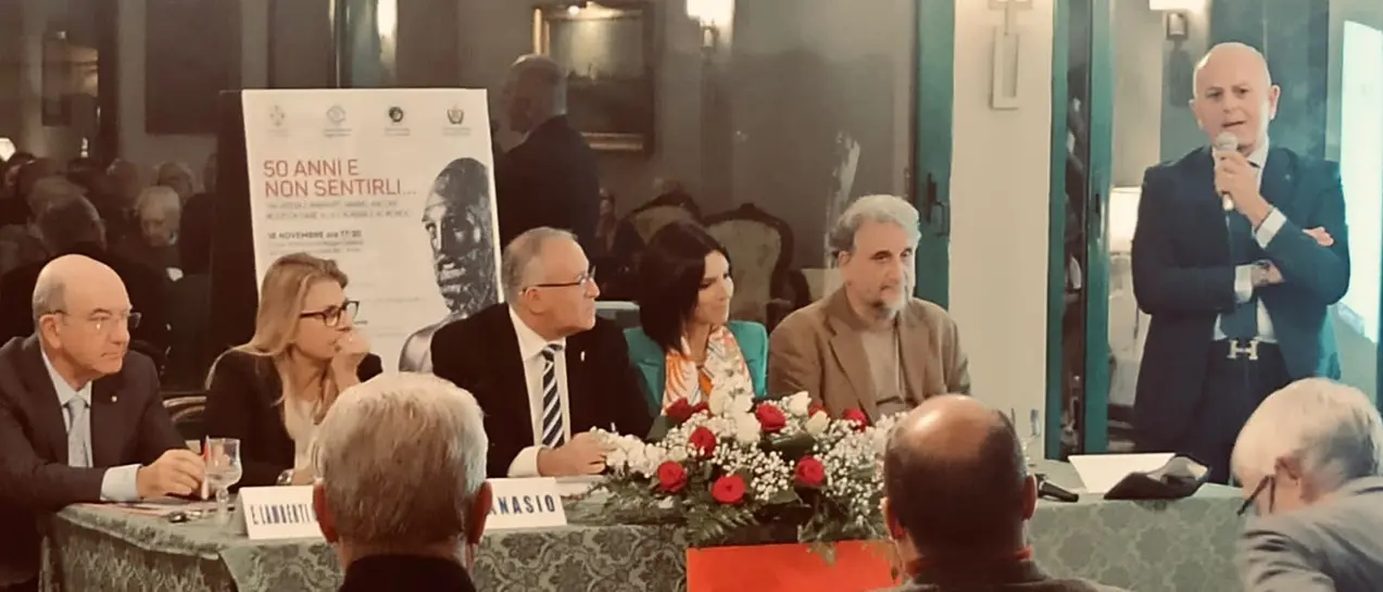 Bronzi di Riace, al circolo di società il convegno: \"50 anni e non sentirli”