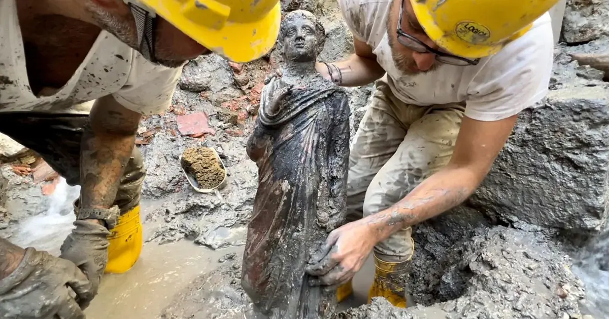 Bronzi e statue di San Casciano, l'archeologo Scaravilli: «Troppo diversi per fare confronti»