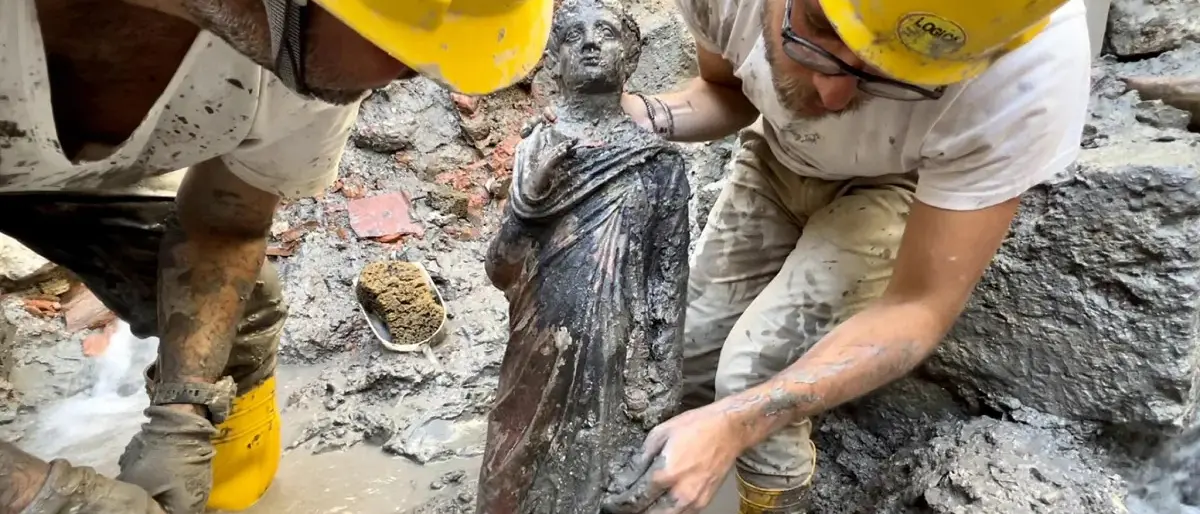 Bronzi e statue di San Casciano, l'archeologo Scaravilli: «Troppo diversi per fare confronti»