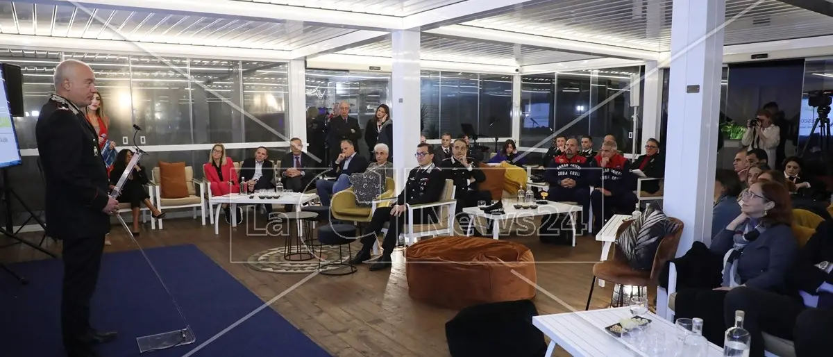 Educare per amare: Unical, Carabinieri e Network LaC insieme per tutelare il mare calabrese