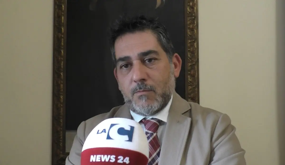 Reggina, città e tifosi in preda ad un delirio collettivo. E si guarda sempre al salvatore forestiero…