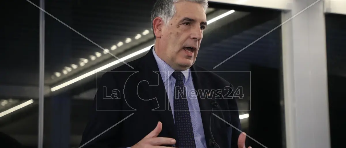 Educare per amare, Passarino: «In Calabria presto un laboratorio per studiare l’ecologia dei mari»