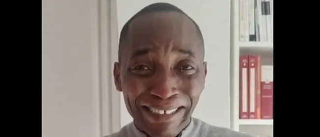 Soumahoro in lacrime su Fb: «Sono una persona pulita, mi volete morto»