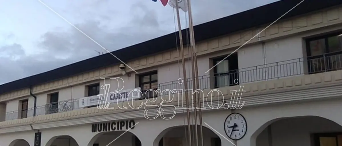 San Ferdinando rimane senza servizio civile, il Comune chiede conto alla vecchia Amministrazione