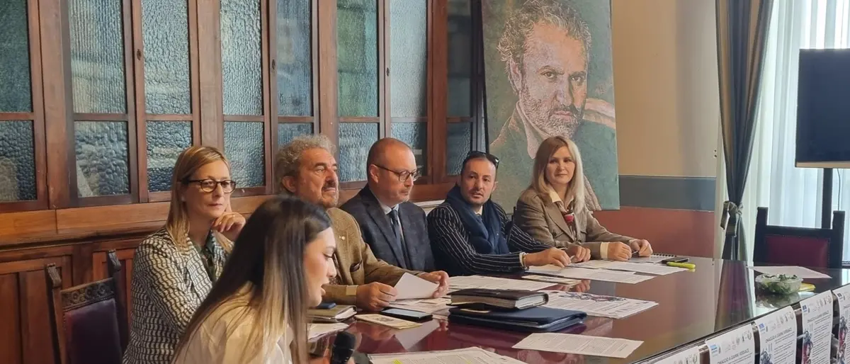 Settimana di Gianni Versace a Reggio, Gioffrè: «Moda italiana come patrimonio Unesco» - VIDEO