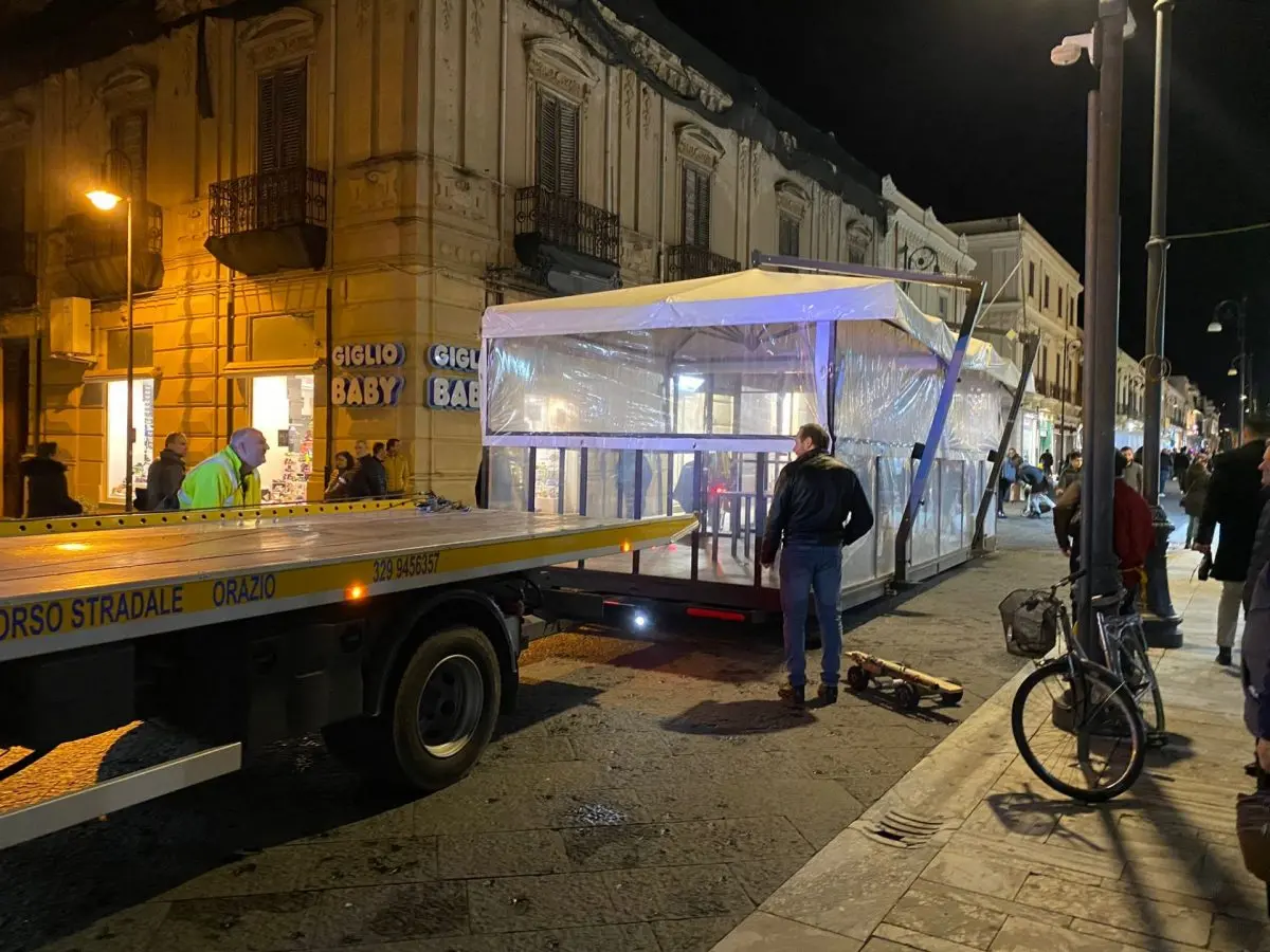 Festa Madonna a Reggio: via i gazebo dal corso, ma il passaggio della sacra effigie è rinviato