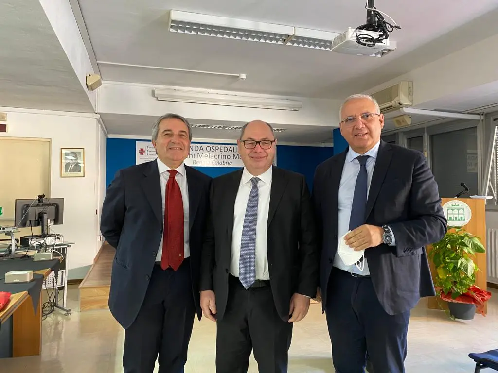 La Cardiochirurgia del Gom spegne le prime sei candeline