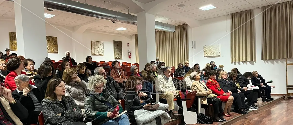 Cultura, da Reggio un appello per la libertà delle donne in Iran - VIDEO