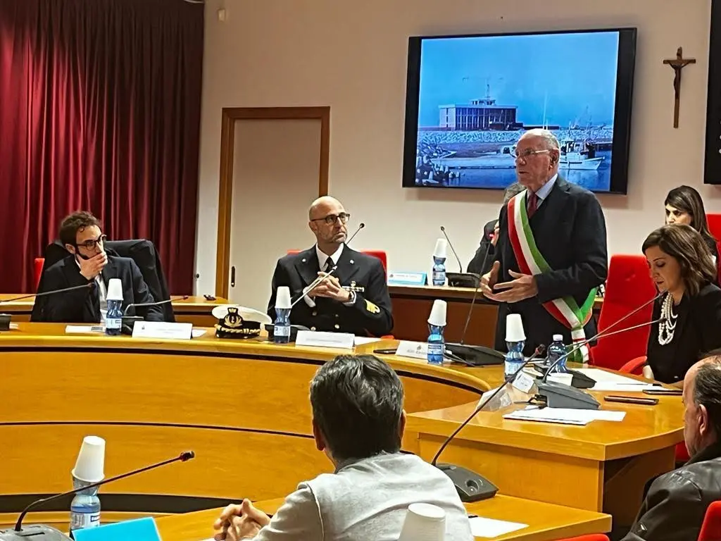 Alla Capitaneria di Porto la cittadinanza onoraria di Gioia Tauro