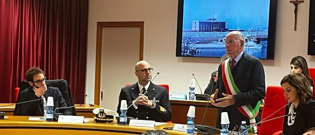 Alla Capitaneria di Porto la cittadinanza onoraria di Gioia Tauro