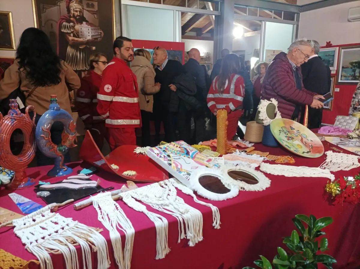 Le opere degli studenti dell'istituto \"Pizi\" in mostra a Gioia Tauro