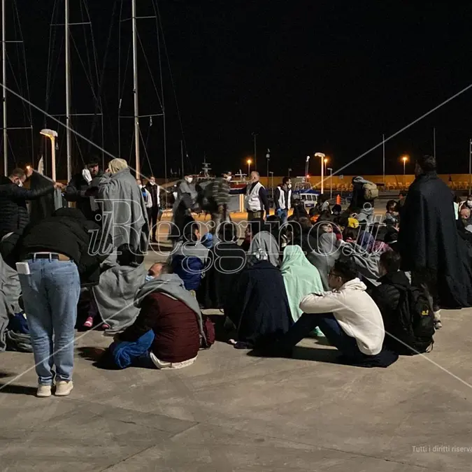 Continuano gli sbarchi nella Locride, 84 soccorsi nella notte al largo di Roccella Jonica