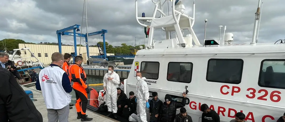 Sbarchi, altri 40 migranti soccorsi nella Locride