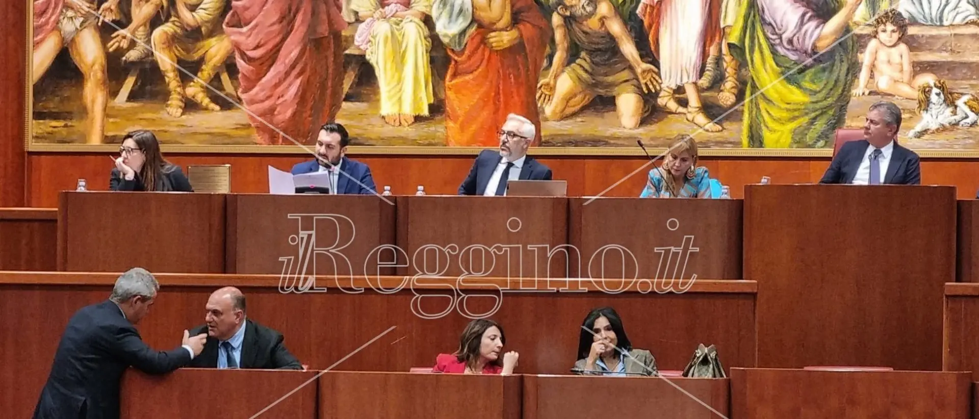 Consiglio regionale, la determinazione di Mancuso e lo scontro con Bruni: «Lei non ha i titoli per giudicare»