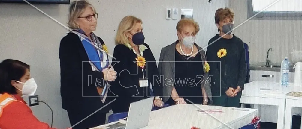 Al Porto di Gioia Tauro la campagna d'informazione sul tumore al seno