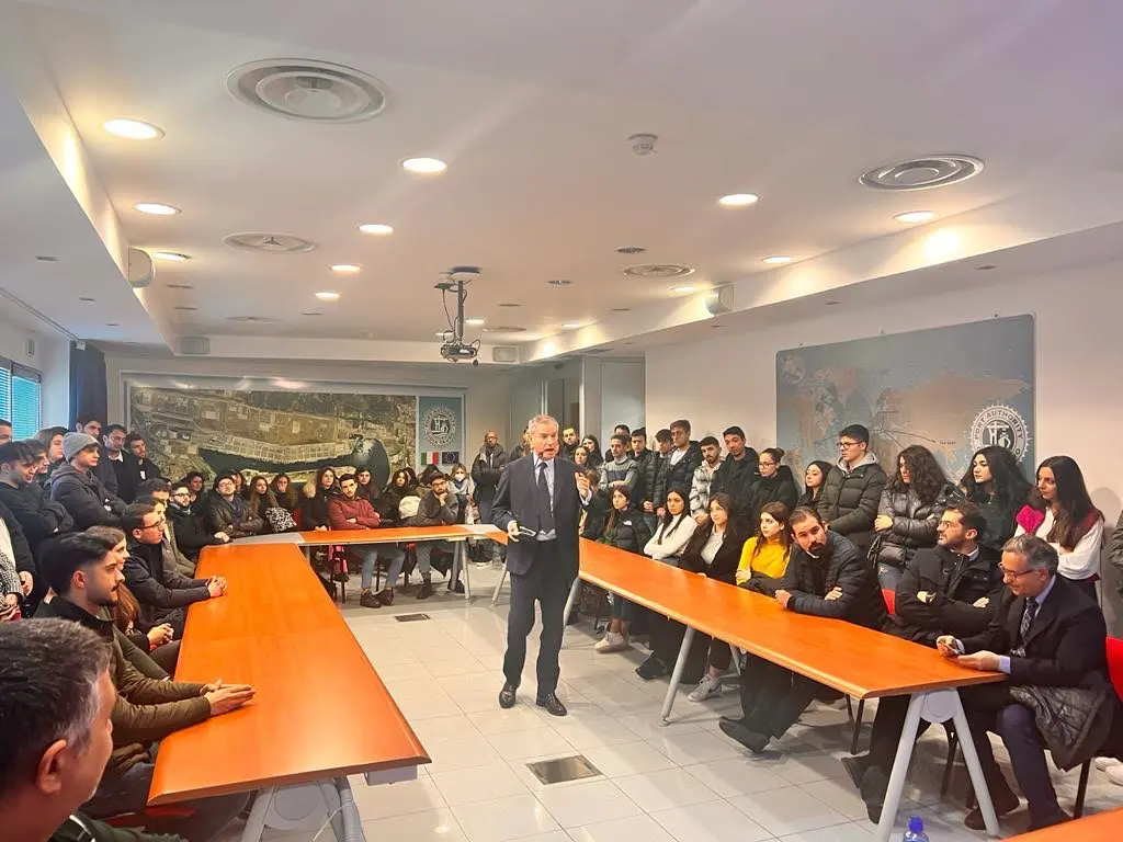 Porto di Gioia Tauro, Agostinelli: «Unico scalo a ricevere le navi più grandi»