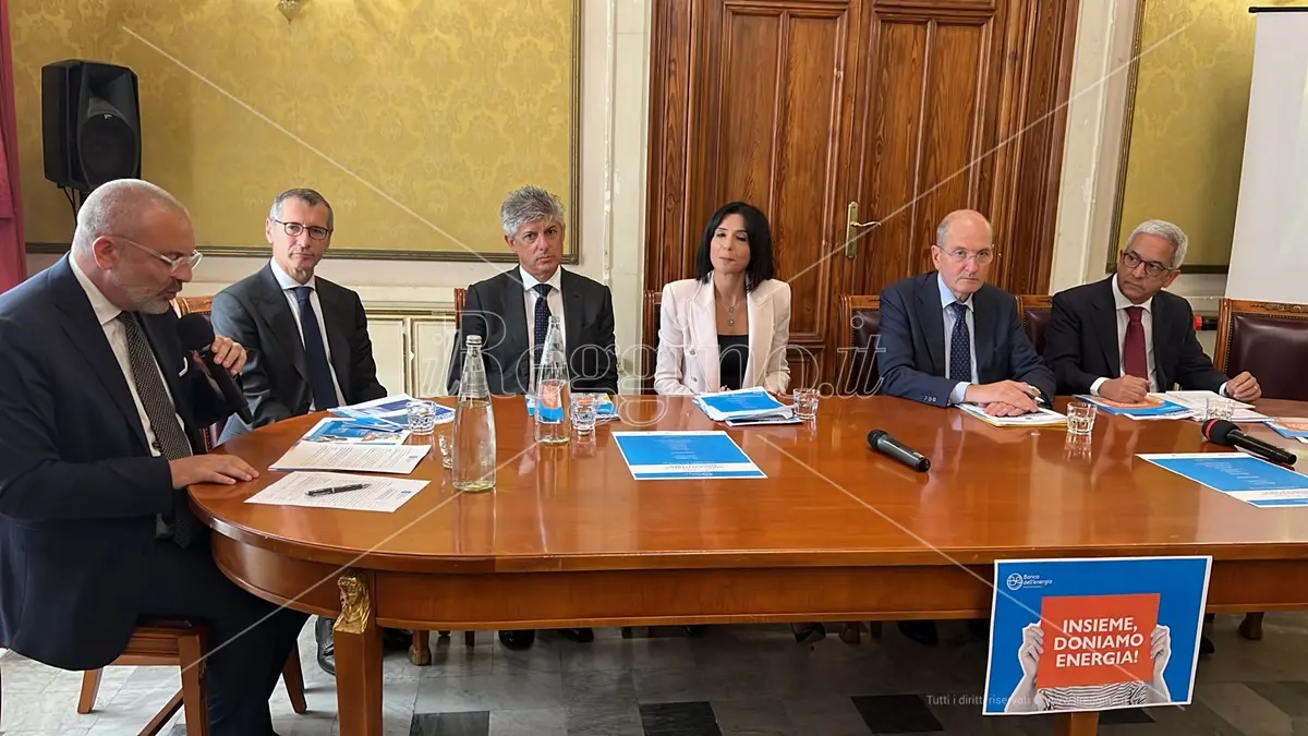 A Reggio il primo Banco dell’energia per 100 famiglie in difficoltà