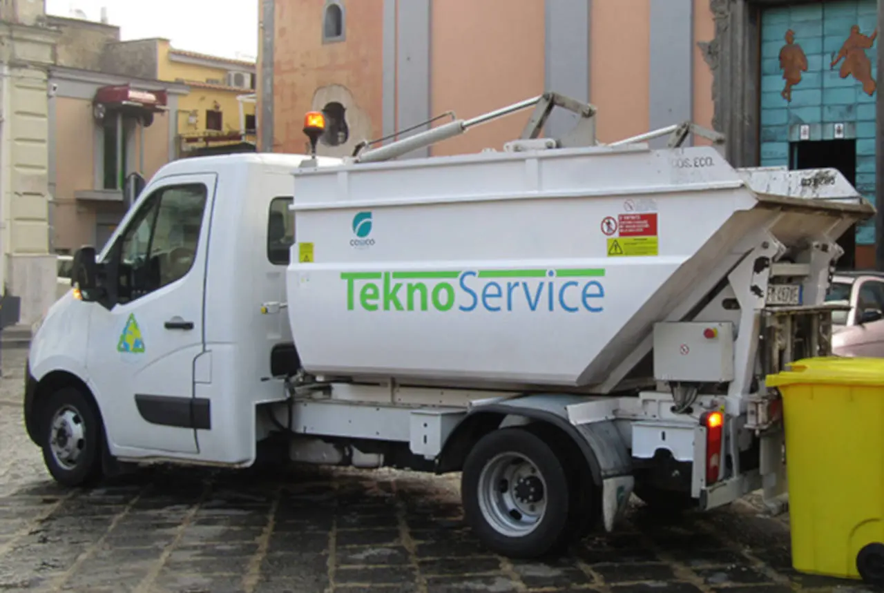 Reggio, raccolta rifiuti: Teknoservice proseguirà fino 29 febbraio