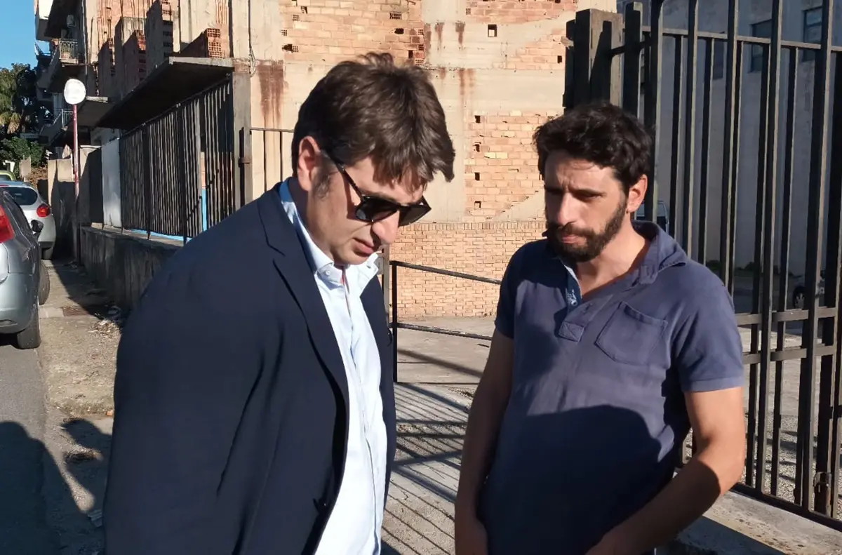Migranti a Reggio, Lo Schiavo e Pazzano in visita alla scuola “Boccioni”